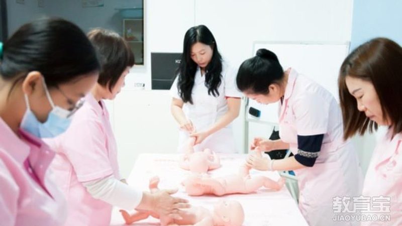 社区母婴服务站：家门口的育儿守护者