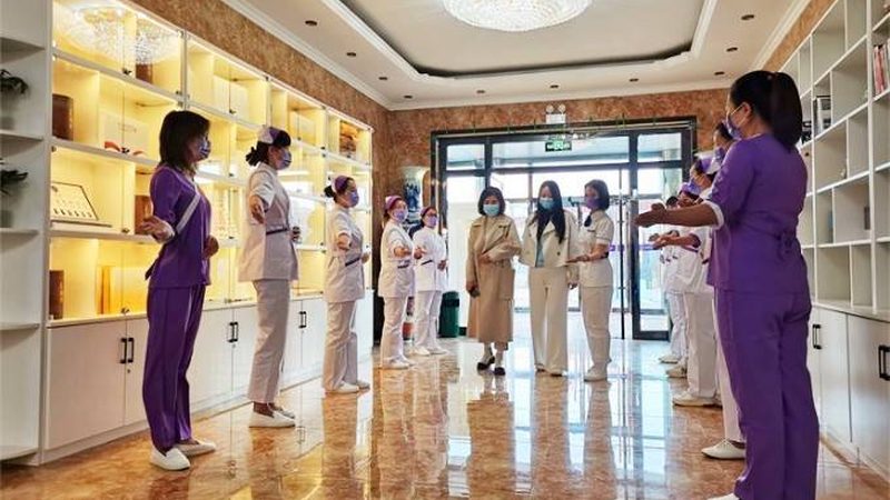 母婴护理师适合宝妈学吗
